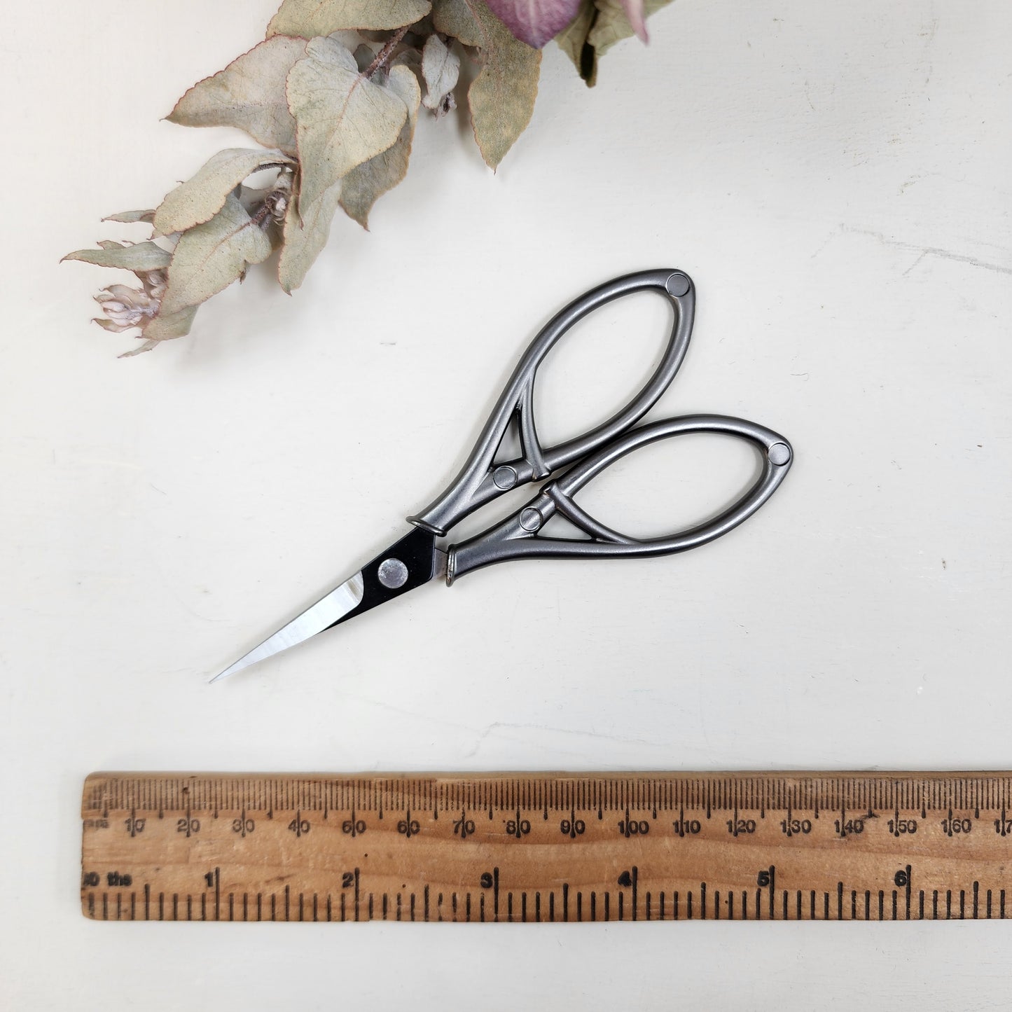 Scissors - Vintage - Pearl Black