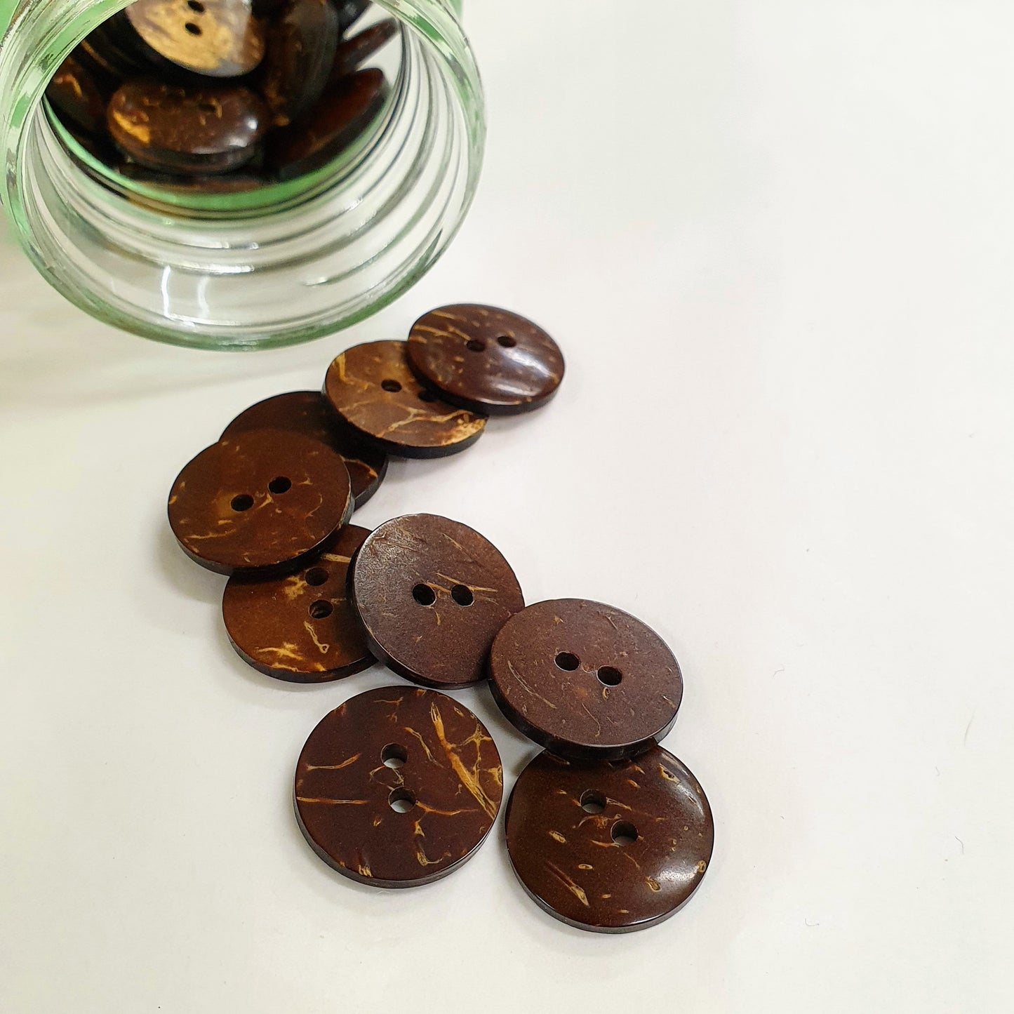 Buttons - Coconut - Medium - 18mm