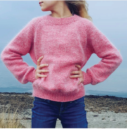 Petite Knit // No Frills Sweater - Junior // Ravelry Patterns